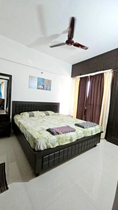 Opulent 2bhk With Ac * Pune
