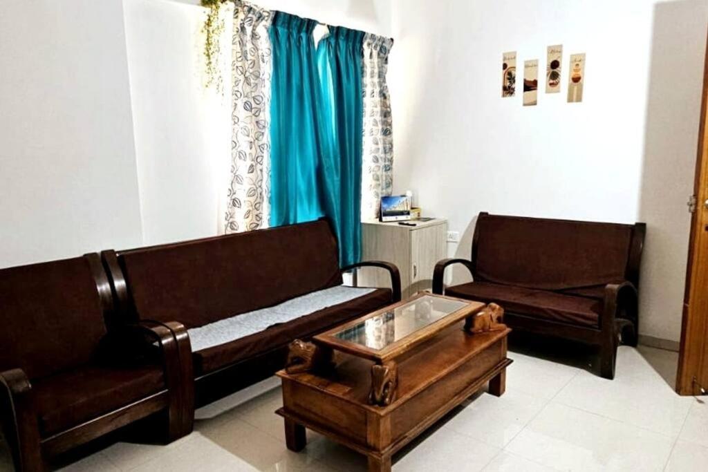 Opulent 2bhk With Ac Apartment *